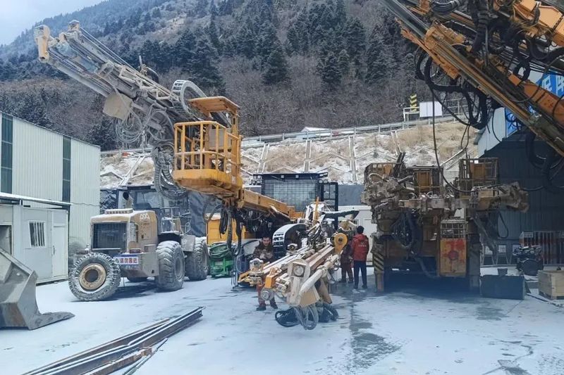 打好年末“收官戰”！中鐵裝備專用設備生產忙